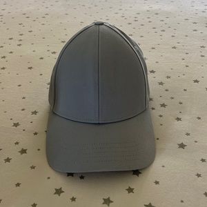 💙 Aritzia Tna baby blue hat